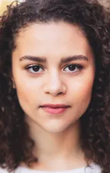 Лили Сантьяго